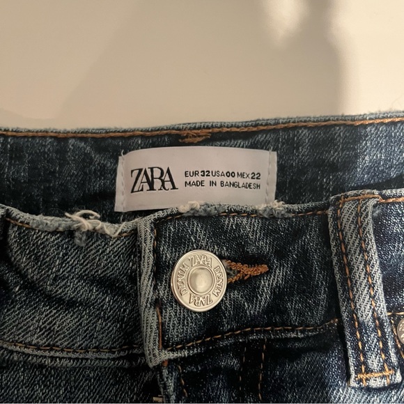 ZARA denim shorts - Picture 2 of 4